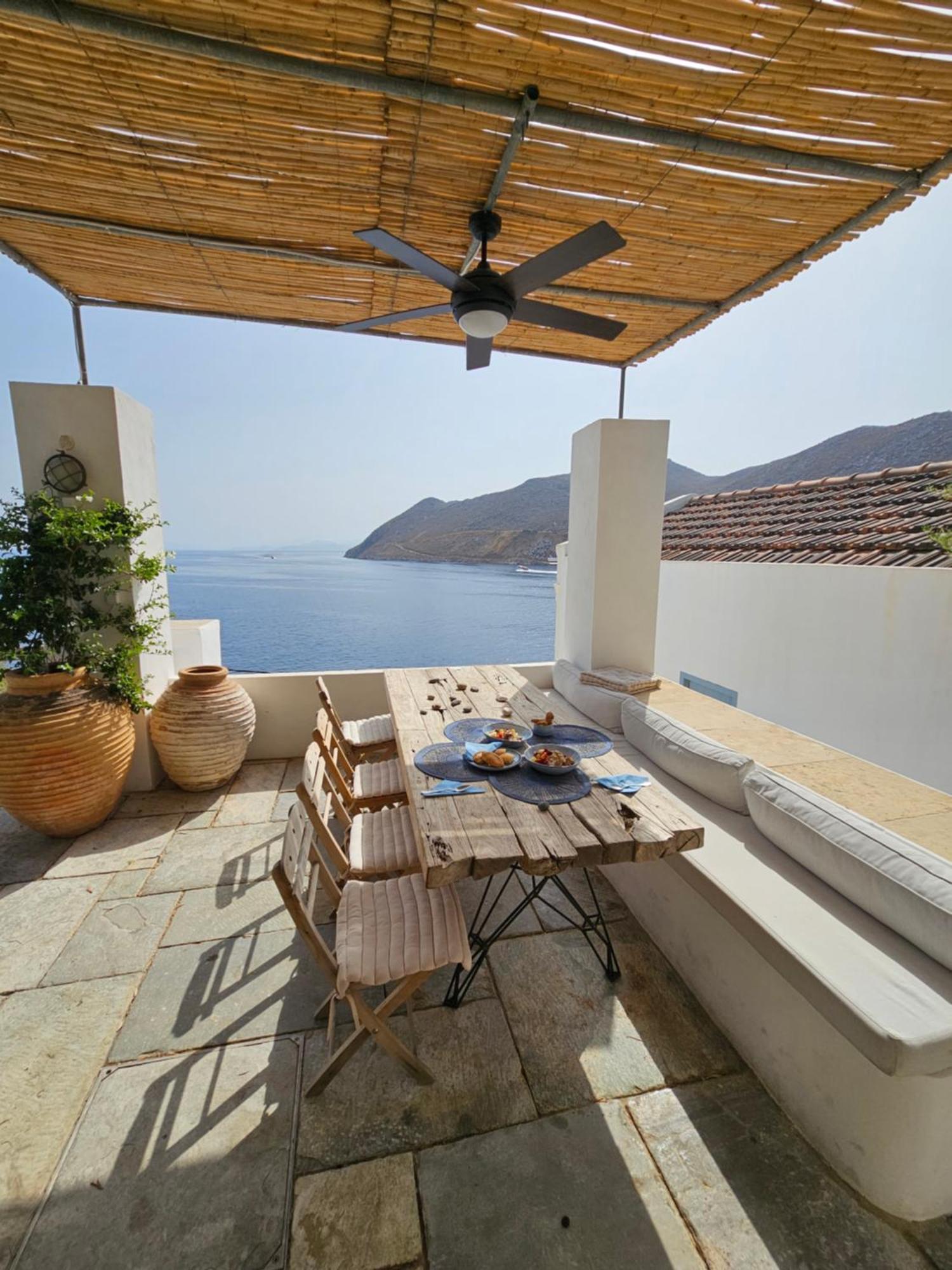Bed and Breakfast The Anchor House Symi Exterior foto